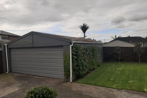 Photo of property in 29 Hallberry Road, Mangere East, Auckland, 2024