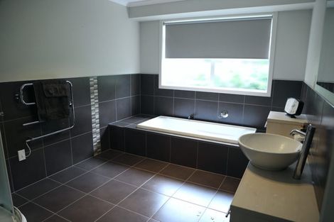 Photo of property in 42 Moonlight Drive, Rototuna North, Hamilton, 3210