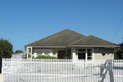 Photo of property in 2 Farquhars Road, Redwood, Christchurch, 8051