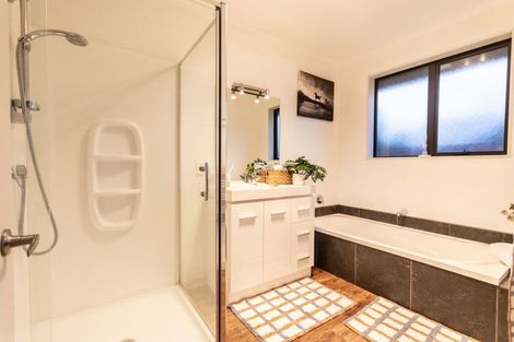 Photo of property in 55 Liberty Grove, Kelvin Grove, Palmerston North, 4414