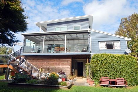 Photo of property in 84 Rangitane Loop Road, Kerikeri, 0294