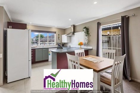 Photo of property in 10 Peachstone Lane, Henderson, Auckland, 0612