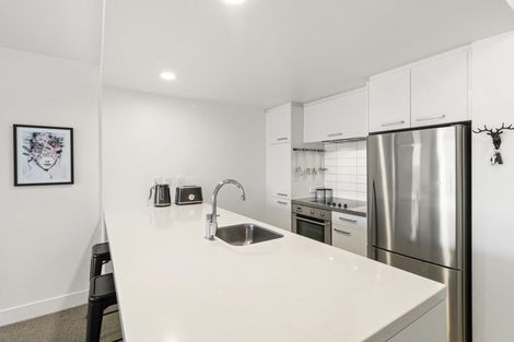 Photo of property in The Capital, 18/370 Oriental Parade, Oriental Bay, Wellington, 6011