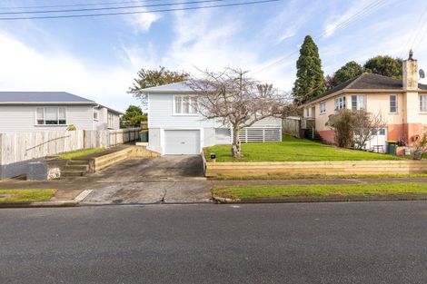 Photo of property in 57 Mould Street, Waitara, 4320