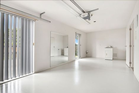 Photo of property in 1/18 Forrest Hill Road, Forrest Hill, Auckland, 0620