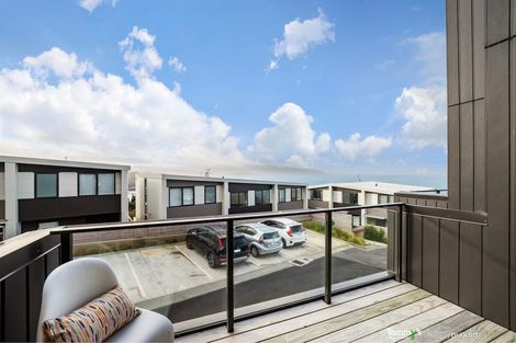 Photo of property in 16/52 High Street, Island Bay, Wellington, 6023