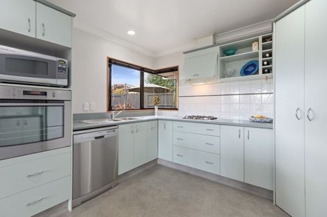 Photo of property in 2 Burnt Oak Drive, Pyes Pa, Tauranga, 3112