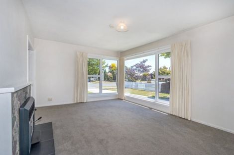 Photo of property in 18 Eglinton Street, Avondale, Christchurch, 8061