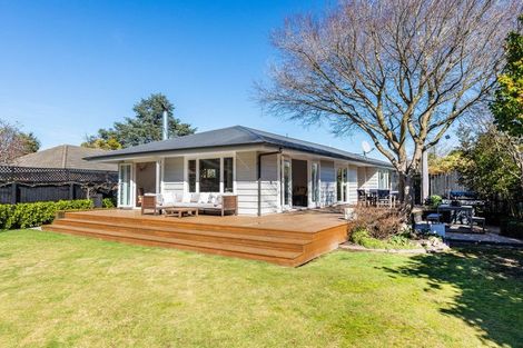 Photo of property in 39 Manor Place, Bryndwr, Christchurch, 8053