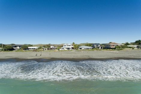 Photo of property in 243 Clifton Road, Te Awanga, 4102