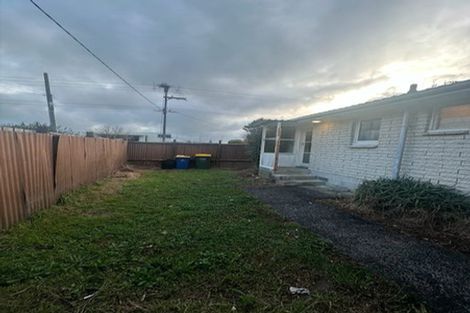 Photo of property in 1/215 Swanson Road, Henderson, Auckland, 0610