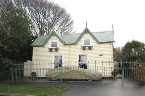 Photo of property in 153 Holly Road, St Albans, Christchurch, 8014