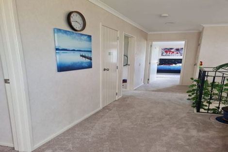 Photo of property in 51 Chateau Rise, Flat Bush, Auckland, 2016