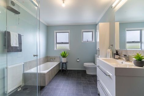 Photo of property in 32 Waterford Drive, Winton, 9720