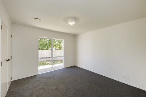 Photo of property in 19 Peppertree Glade, Kelvin Grove, Palmerston North, 4414