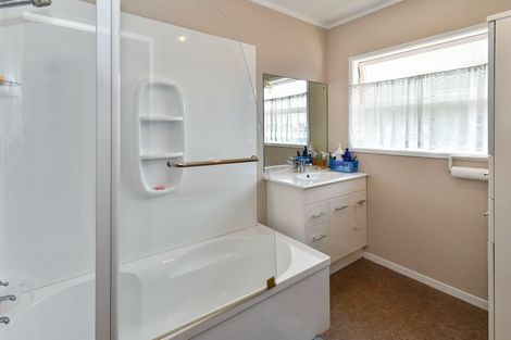 Photo of property in 7 Holden Place, Manukau, Auckland, 2025