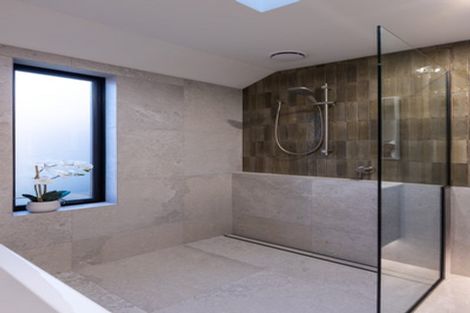 Photo of property in 37 Ruapehu Street, Paraparaumu, 5032