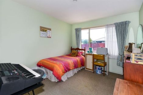 Photo of property in 1/198a Wainoni Road, Avondale, Christchurch, 8061