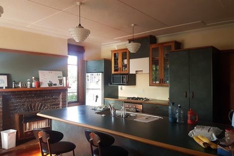 Photo of property in 385 College Street, Hokowhitu, Palmerston North, 4410