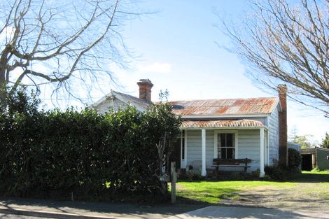 Photo of property in 49 Grey Street, Marton, 4710