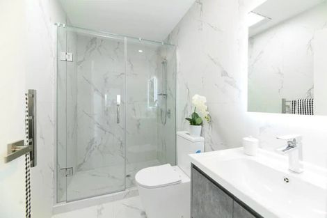 Photo of property in 4/25 Griffen Park Road, Mount Roskill, Auckland, 1041