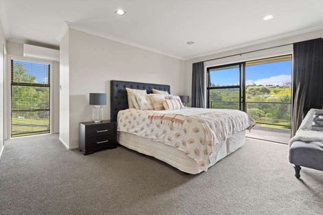 Photo of property in 14 Regis Lane, Flat Bush, Auckland, 2019