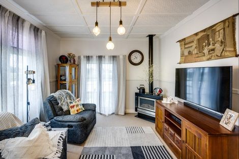 Photo of property in 17 Chambers Street, Te Awa, Napier, 4110