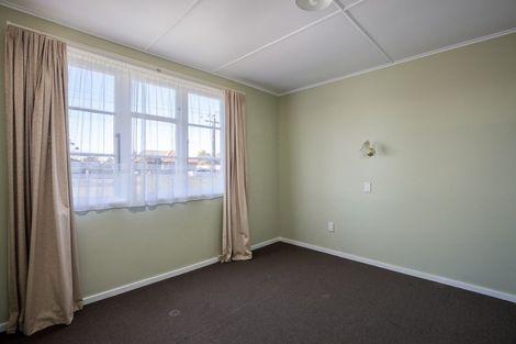 Photo of property in 41 Seymour Street, Waitara, 4320