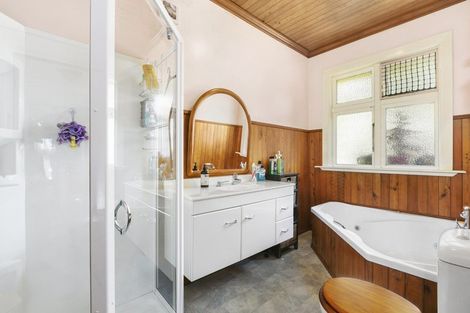 Photo of property in 98 Forbury Road, Saint Clair, Dunedin, 9012