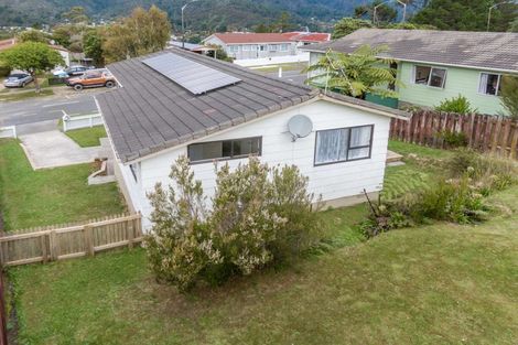 Photo of property in 142 Holborn Drive, Stokes Valley, Lower Hutt, 5019