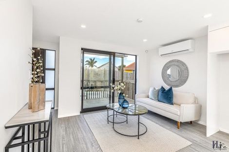 Photo of property in 42d Farringdon Street, Glen Innes, Auckland, 1072