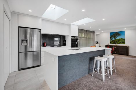 Photo of property in 8 Clinton Street, Fitzroy, New Plymouth, 4312