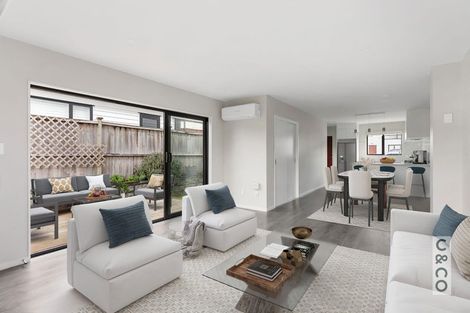 Photo of property in 2e Vinistra Road, Kumeu, 0810