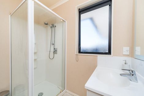 Photo of property in 23 Geneva Terrace, Kelvin Grove, Palmerston North, 4414