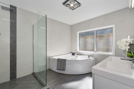 Photo of property in 11 Castleton Way, Flagstaff, Hamilton, 3210