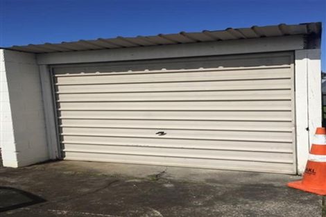 Photo of property in 2/119 Flat Bush Road, Clover Park, Auckland, 2023