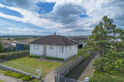 Photo of property in 34 Mclean Terrace, Waipukurau, 4200