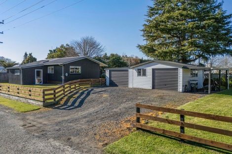 Photo of property in 37 Sutton Road, Te Horo, Otaki, 5582