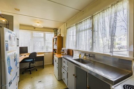 Photo of property in 12 Seddon Crescent, Marewa, Napier, 4110