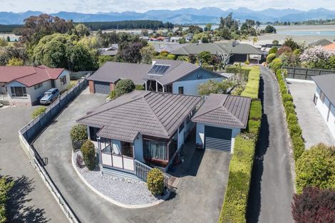 Photo of property in 8 James Cross Place, Mapua, 7005