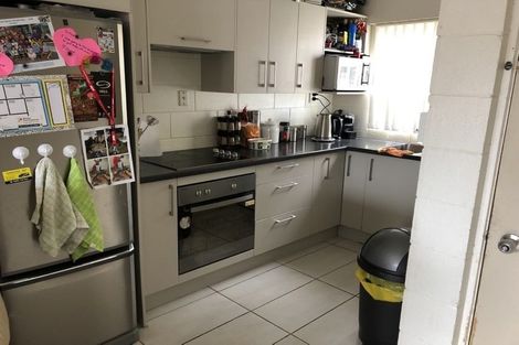 Photo of property in 3/5 Glen Road, Browns Bay, Auckland, 0630