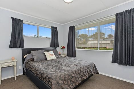 Photo of property in 5 Page Place, Hamilton East, Hamilton, 3216