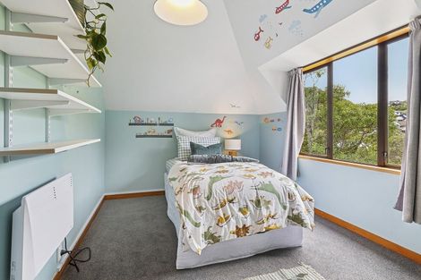 Photo of property in 50 Amapur Drive, Khandallah, Wellington, 6035