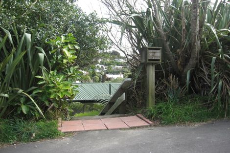 Photo of property in 7 Bourbon Terrace, Karori, Wellington, 6012