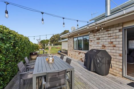 Photo of property in 19 East Bank Road, Thornton, Whakatane, 3193