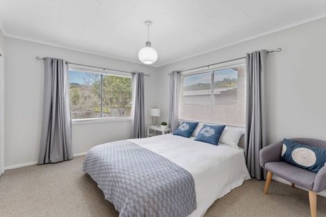 Photo of property in 13b Pinehaven Road, Pinehaven, Upper Hutt, 5019