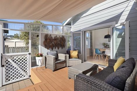 Photo of property in 45 Strathavon Road, Miramar, Wellington, 6022