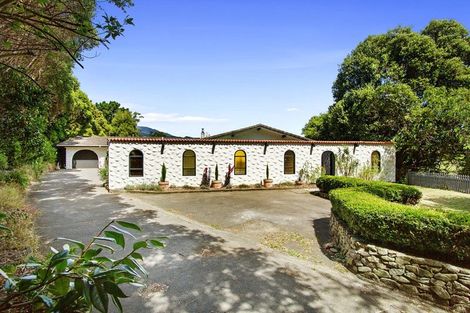 Photo of property in 18-20 Emerald Glen Road, Paekakariki, Paraparaumu, 5032