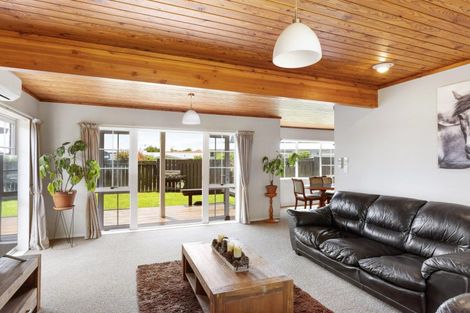 Photo of property in 4 Hunter Way, Otumoetai, Tauranga, 3110