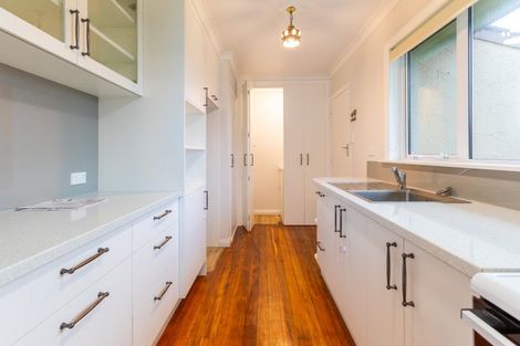 Photo of property in 3 Nelson Street, Dannevirke, 4930